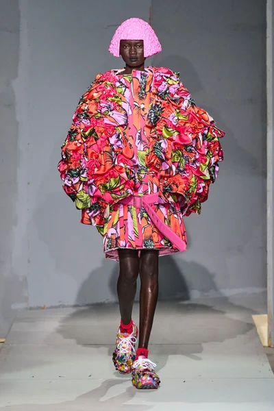 Look 1